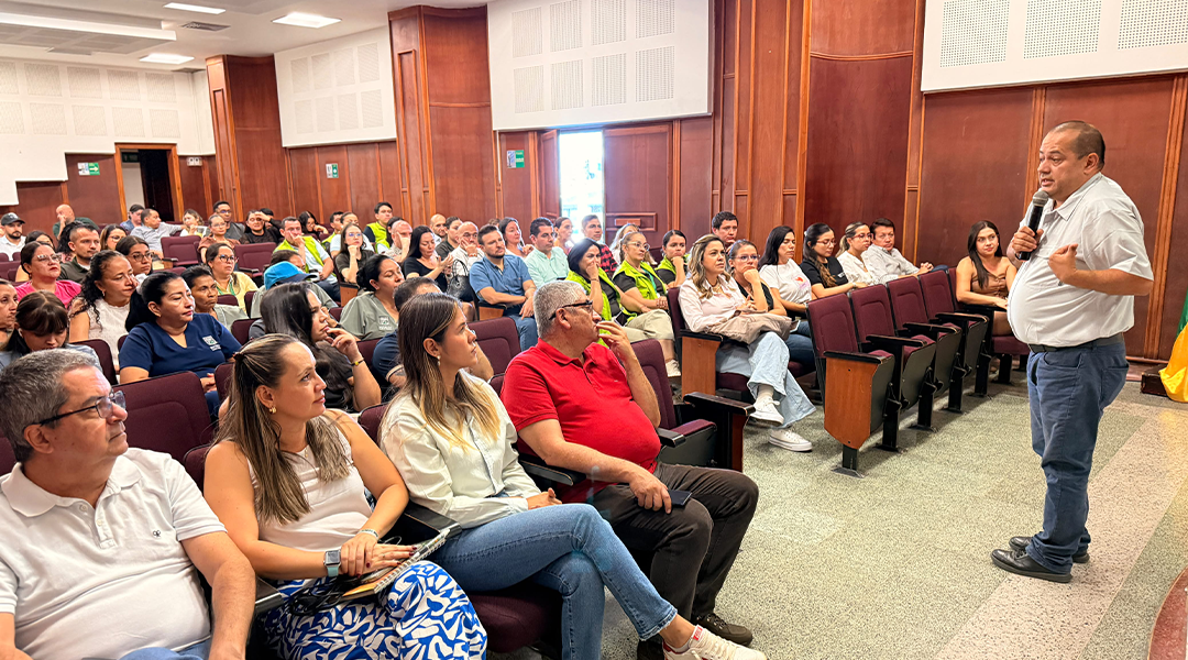 UGCA fortalece la cultura de prevención con charla sobre amenaza sísmica